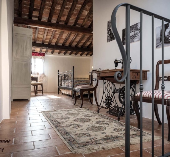 room1-first-floor-holiday-house-terricciola