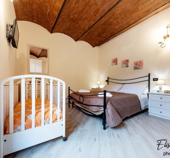 bedroom-bed-box-bebé-holiday-house-palaia-tuscany