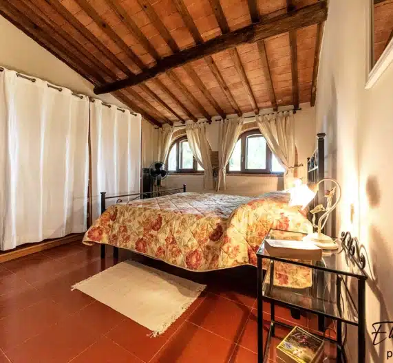 bedroom-holiday-house-morrona-terricciola-tuscany