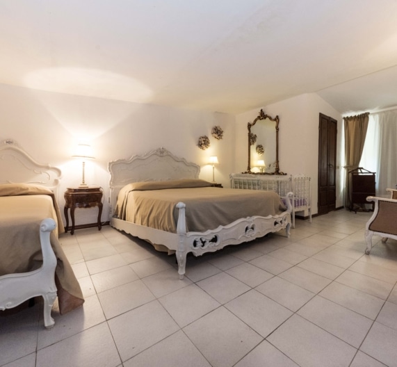 bedroom-holiday-house-palaia-tuscany