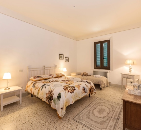 bedroom3-beds-holiday-house-usigliano-lari-tuscany