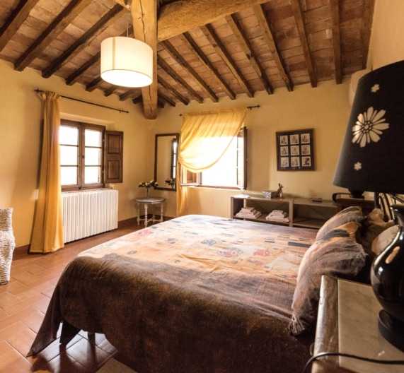 bedroom3-detail-holiday-house-terricciola-tuscany