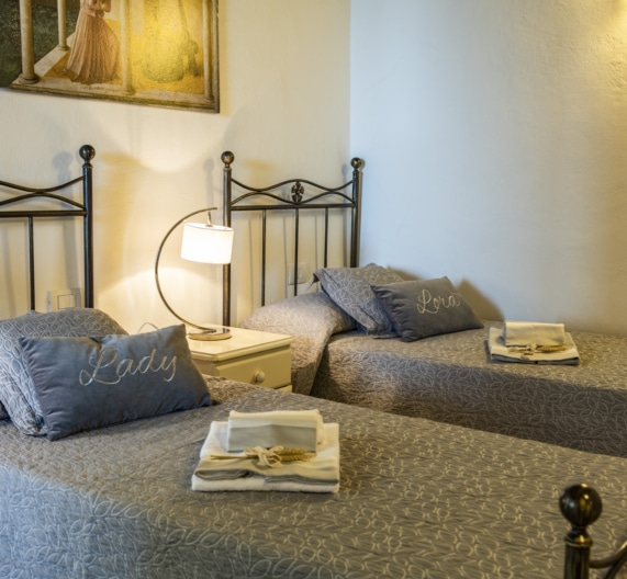 beds-holidays-house-castelfalfi-toscana