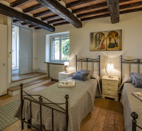 beds-room1-holidays-house-toscana