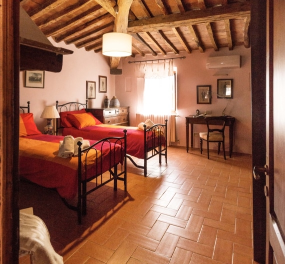 entrance-bedroom2-holiday-house-terricciola-tuscany