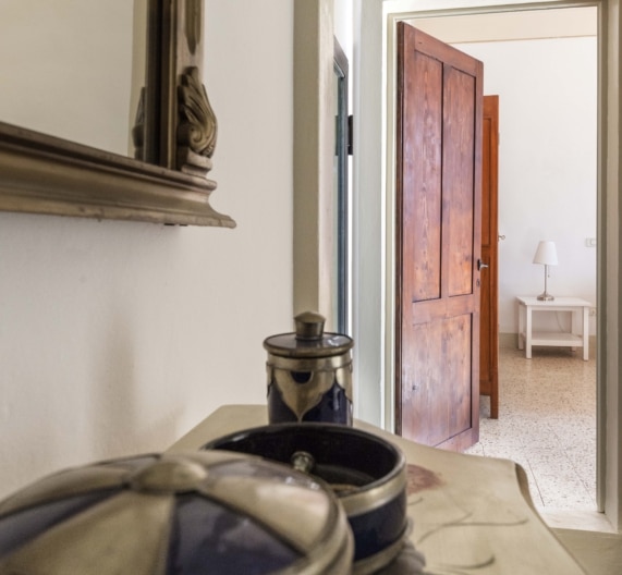 entrance-room2-holiday-house-usigliano-lari-tuscany