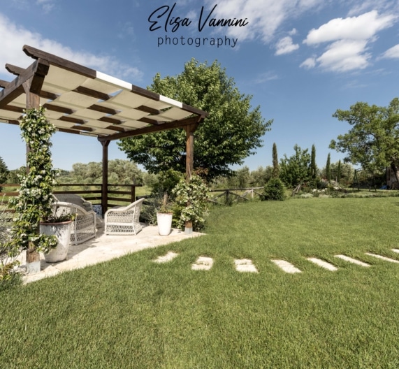 gazebo-private-garden-pool-holiday-house-terricciola-tuscany