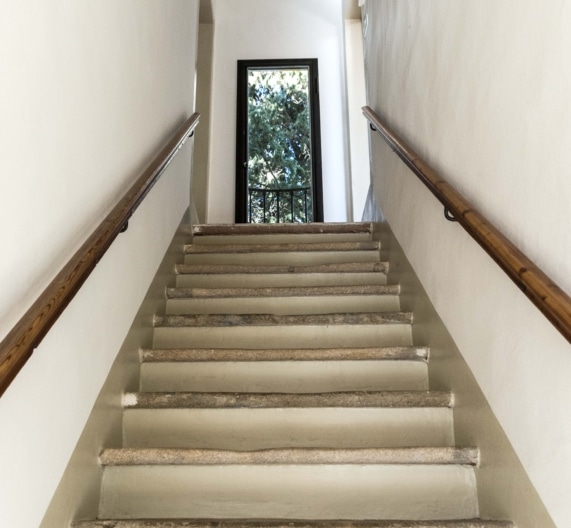 stairs-casa-priore-holiday-house-usigliano-lari-tuscany