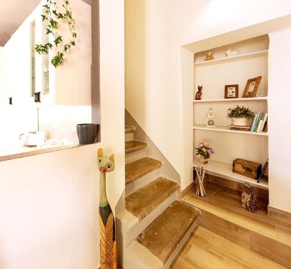 stairs-room-holiday-house-palaia-tuscany