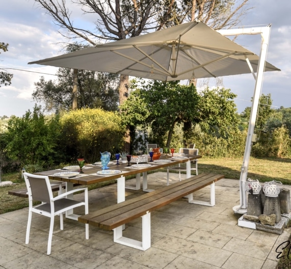 table-outside-tuscan-food-holiday-house-terricciola-tuscany